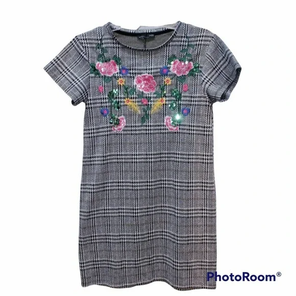 embroidered sequin dress by zara Limited Edition Green Mixed Sequin Dress by Zara